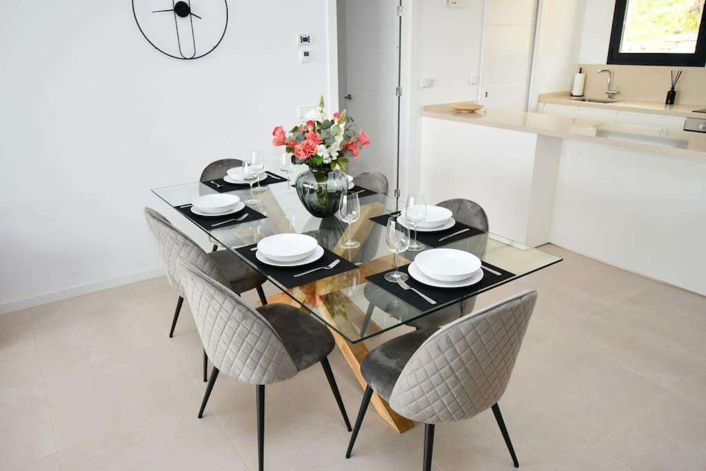 Apartament Casa Kerr - Luxury Apt - Sleeps 9 - Los Boliches Malaga Zewnętrze zdjęcie