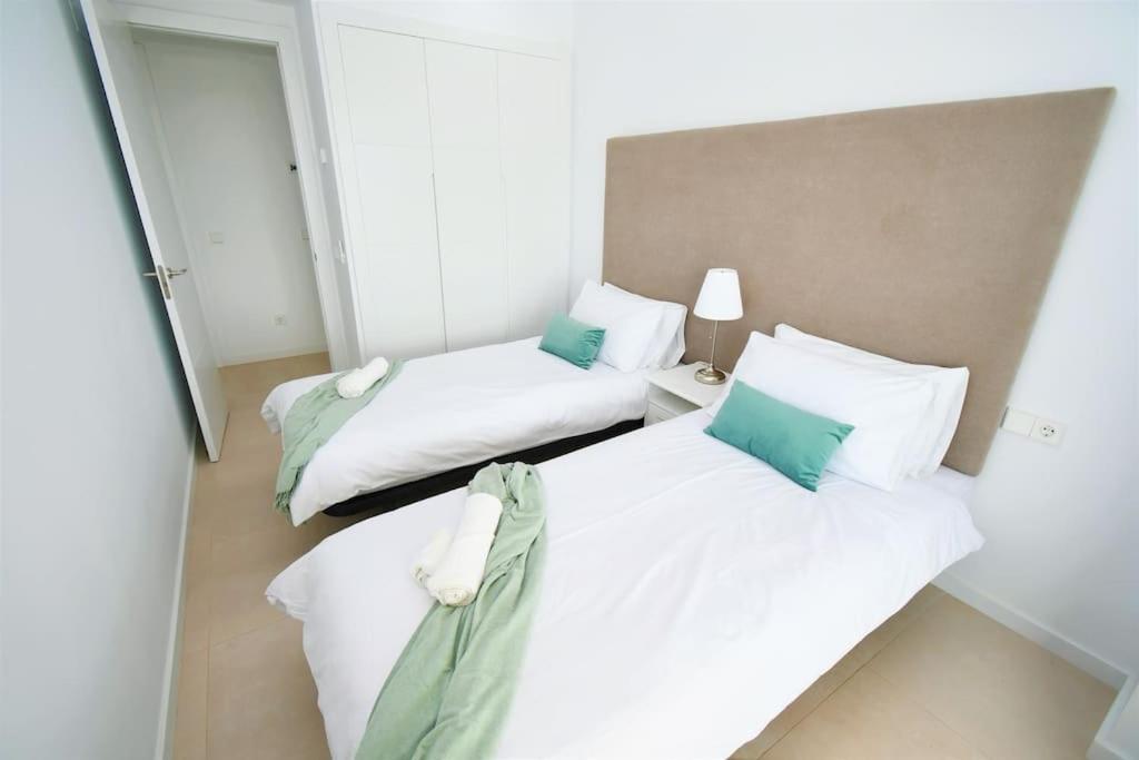 Apartament Casa Kerr - Luxury Apt - Sleeps 9 - Los Boliches Malaga Zewnętrze zdjęcie