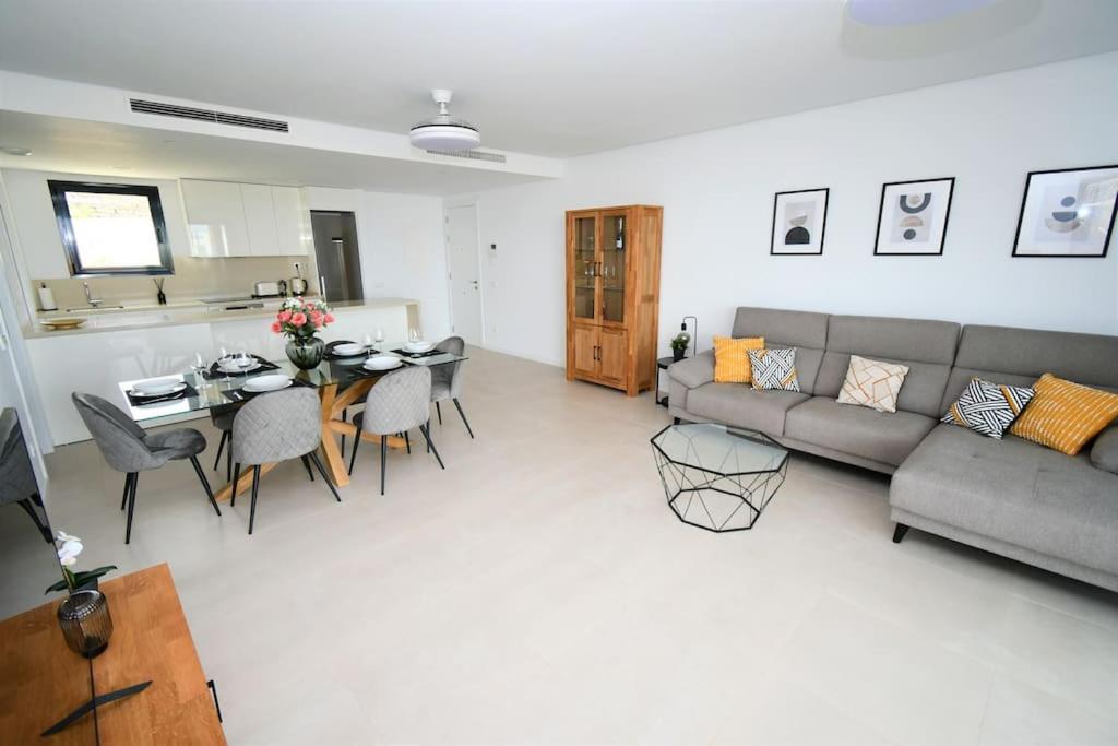 Apartament Casa Kerr - Luxury Apt - Sleeps 9 - Los Boliches Malaga Zewnętrze zdjęcie